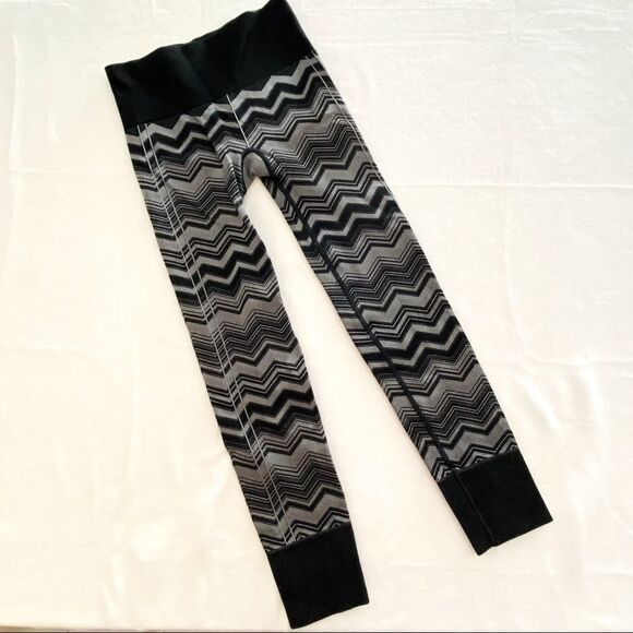 Lululemon Ebb To Street Pant Heathered Slate 4 - Picture 2 of 9